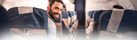 Atleta embarcando em avião